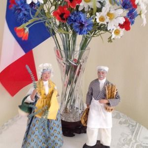 Meet your Posher, Claudine